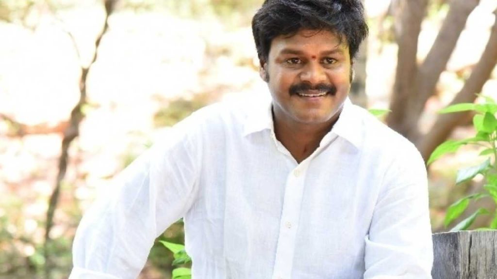 Actor Comedian Sapthagiri joining in TDP and wants to contest in upcoming elections