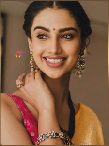Meenakshi (2)
