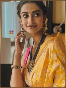 Meenakshi (4)