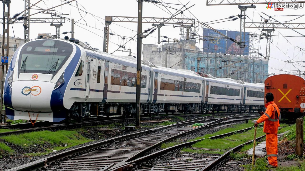 Vande Bharat Sleeper Train: పట్టాలెక్కనున్న వందే భారత్ ఎక్స్ ప్రెస్ స్లీపర్ వెర్షన్.. ఎప్పటి నుంచి అంటే..?
