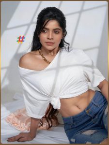 Divya (1)
