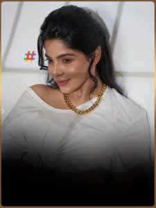 Divya (3)