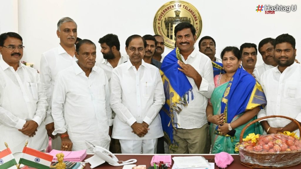 CM KCR