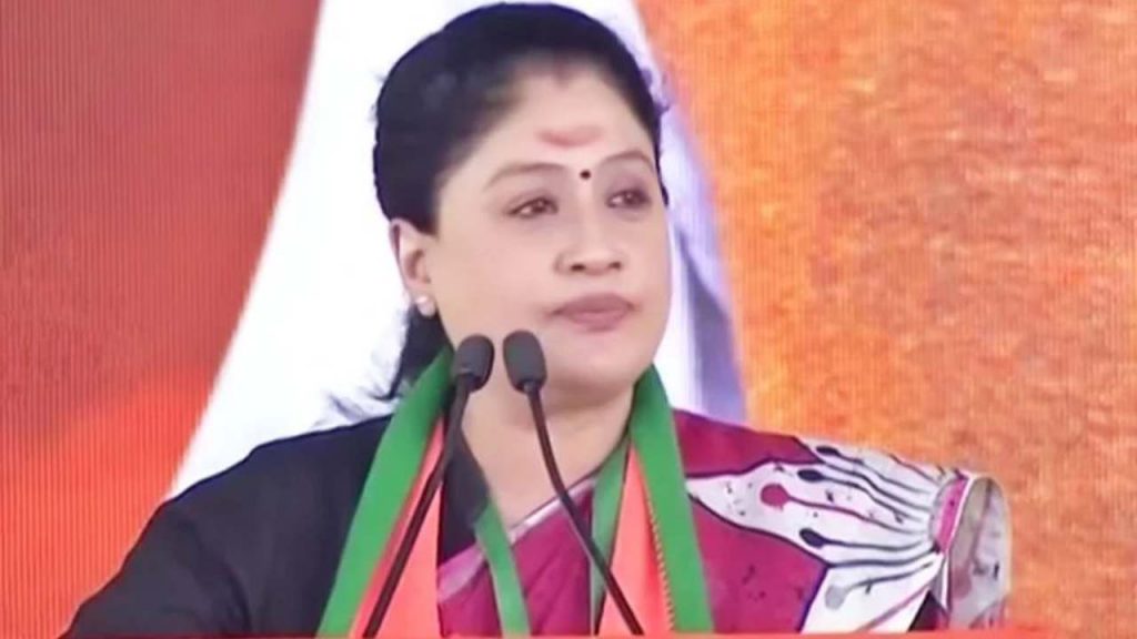Vijayashanthi fires on Oppositions for naming INDIA for their Alliance