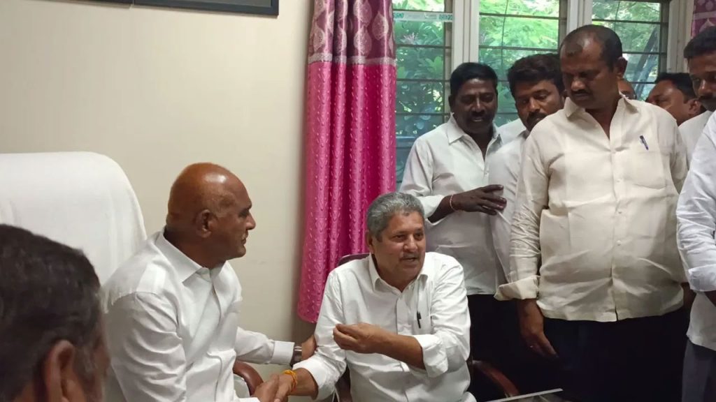 Vyara Politics Ramulu naik meets Madan Lal
