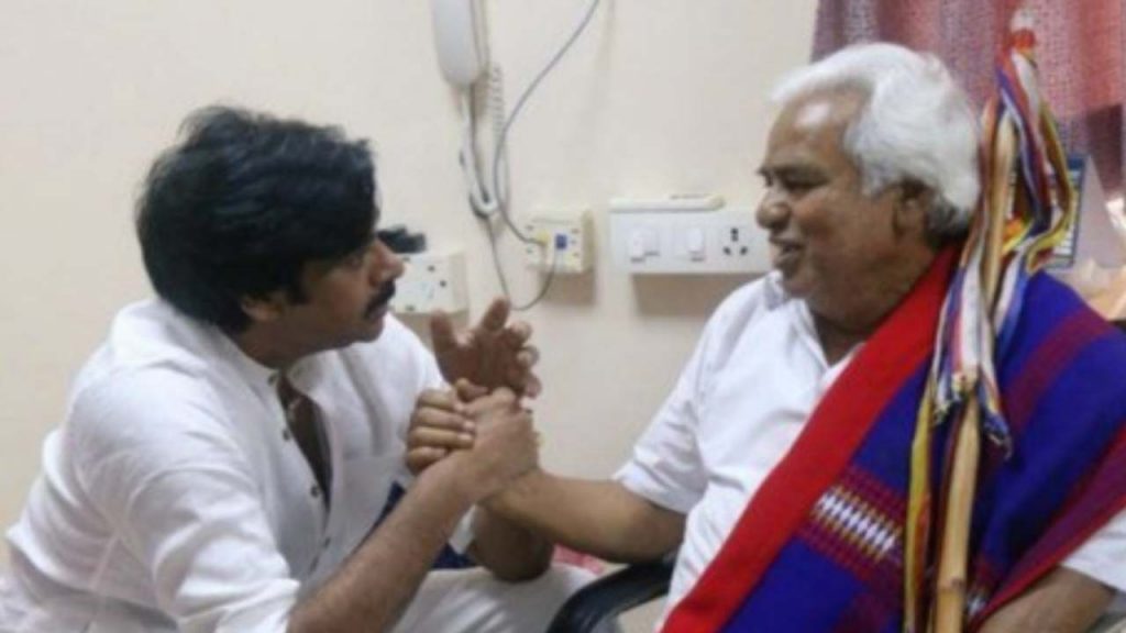 Pawan Kalyan Requesting KCR for Funeral with official ceremonies to Gaddar