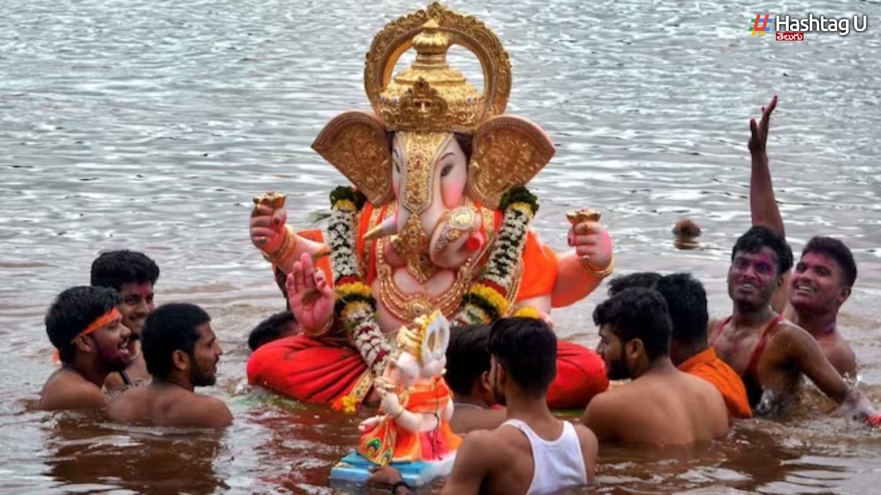 Mumbai Ganesh Immersion: ముంబైలో 20,195 గణనాథుల విగ్రహాలు నిమజ్జనం