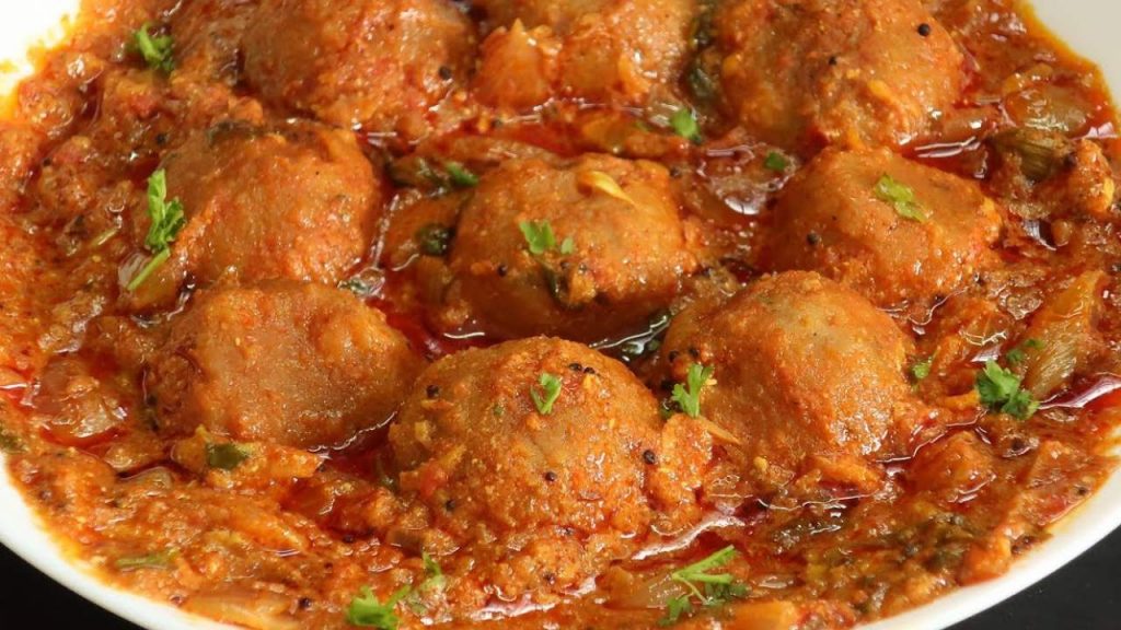 How to Prepare Bombai Rava Balls Curry simple recipe