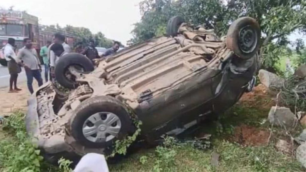 Car Bike Accident in Nalgonda Five Persons Passed away