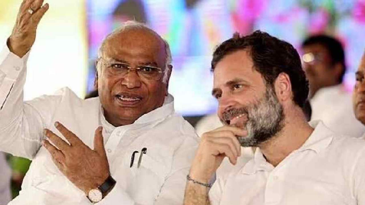 Congress : ఎన్నికల కమిటీని ప్రకటించిన కాంగ్రెస్ పార్టీ.. 16 మందితో నేషనల్ కమిటీ..