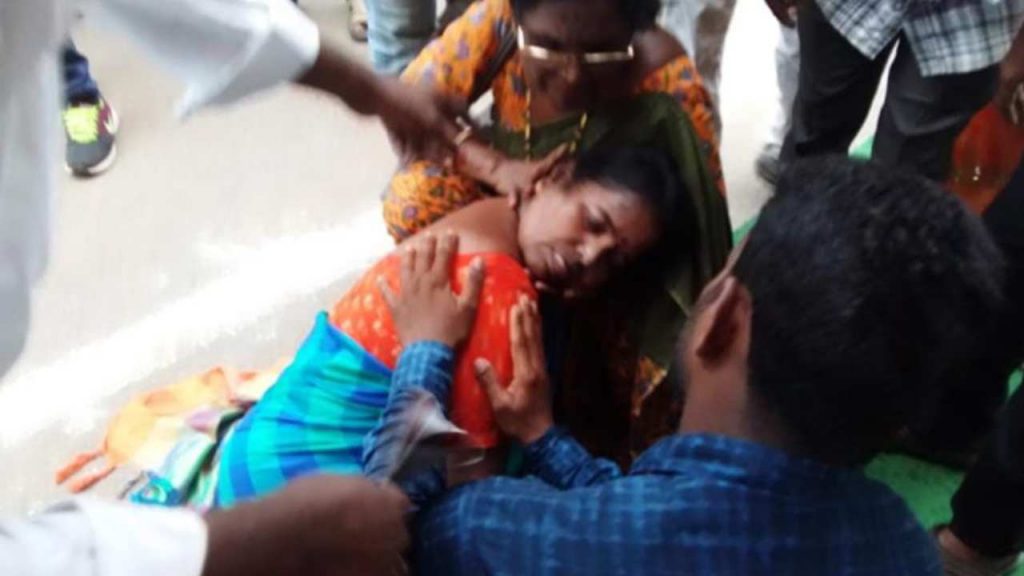 TDP Female Leader Chikkala Satyavathi Passed away in Protest against Chandrababu