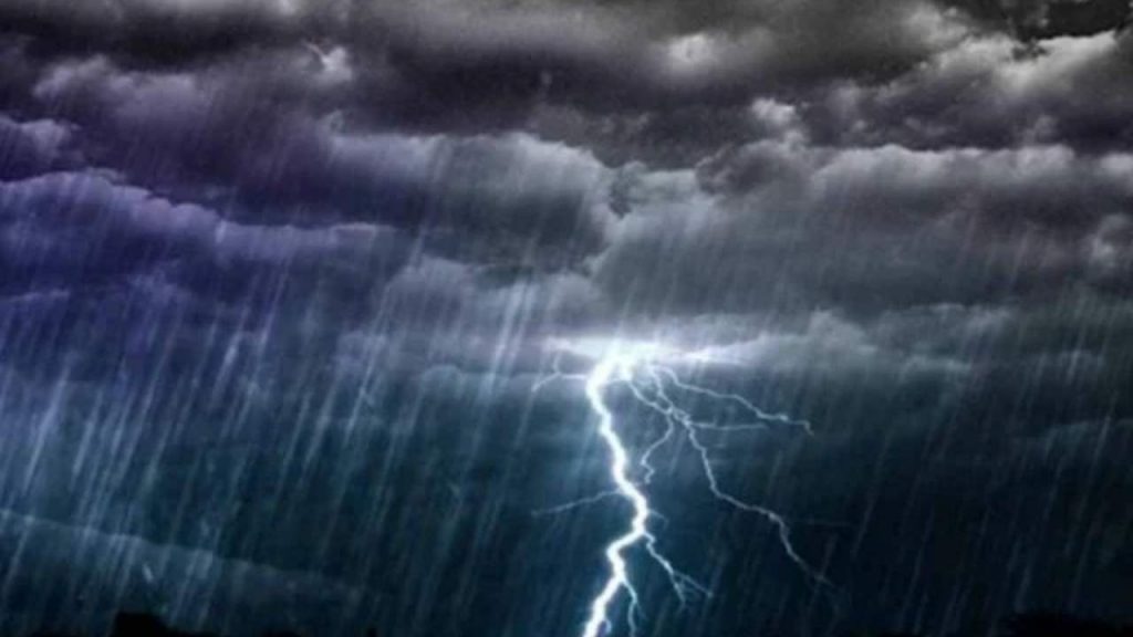 Three Persons one kid Passed away with Heavy Rains and Thunderstorms