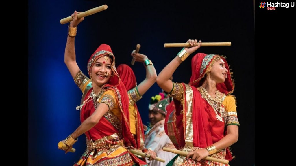 Dandiya Vs Garba