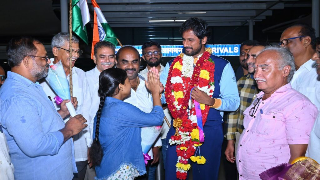 Saketh Myneni