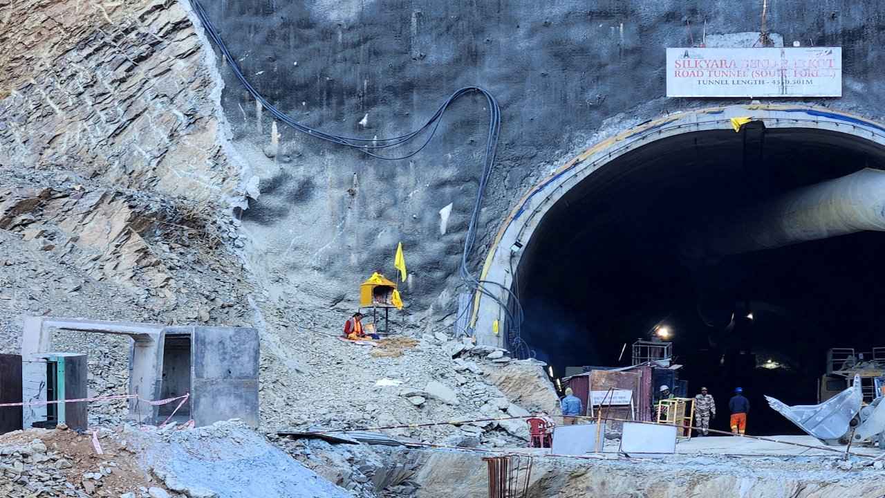 Tunnel Rescue: టన్నెల్‌ ఘటన.. చివరి దశకు చేరిన రెస్క్యూ ఆపరేషన్..!