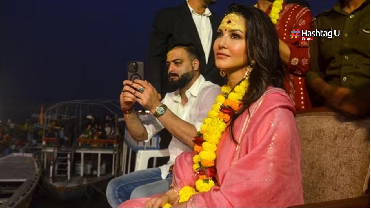 Sunny Leone : సన్నీలియోన్ సంప్రదాయ దుస్తుల్లో కనిపించి షాక్ ఇచ్చింది