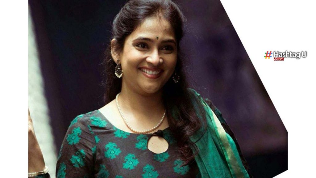 Anchor Gayatri Bhargavi Fat
