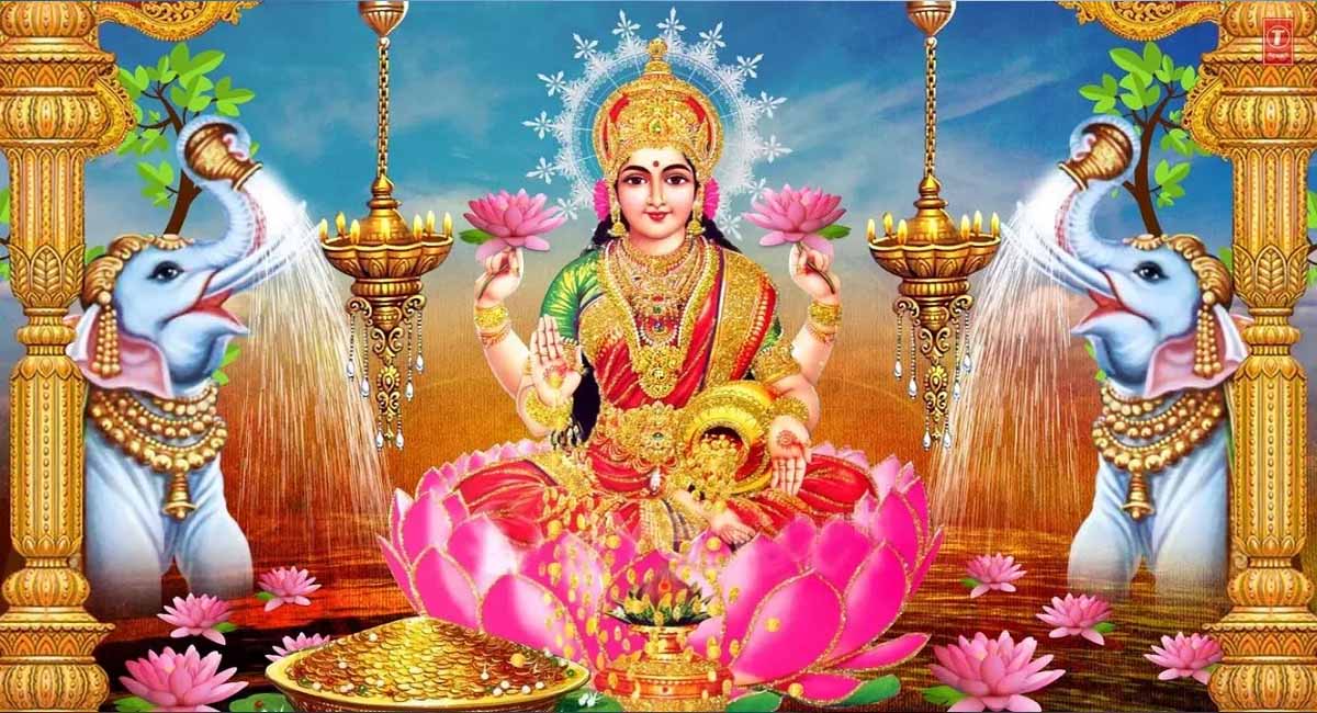 Lakshmi Devi: మీకు కూడా ఇలాంటి సంకేతాలు కనిపించాయా.. అయితే లక్ష్మీదేవి తలుపు తట్టినట్టే?