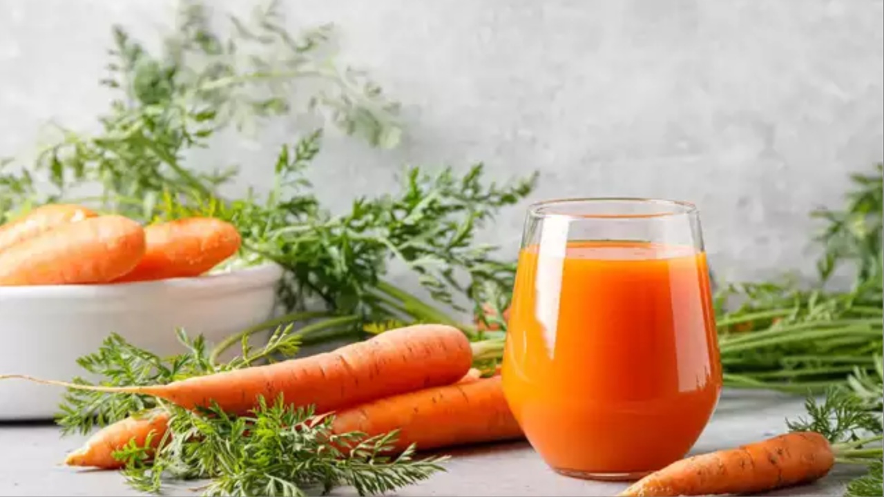 Carrot Juice: చలికాలంలో క్యారెట్ జ్యూస్ తీసుకుంటే ఏం జరుగుతుందో తెలుసా.?