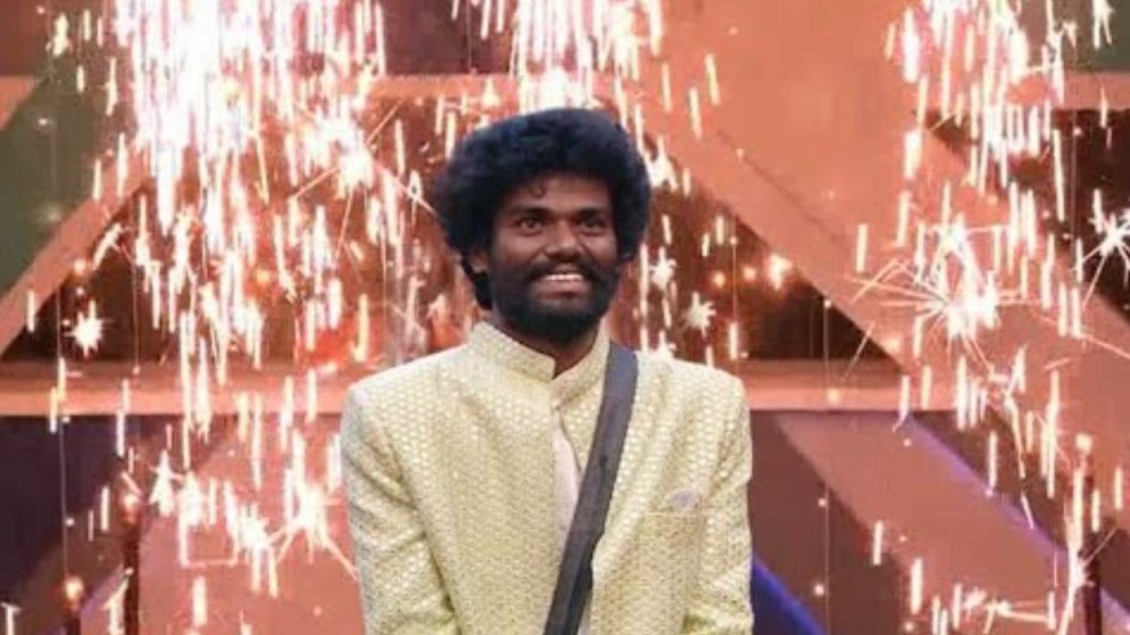 Police file a case on Bigg Boss 7 Winner Pallavi Prashanth and His Fans