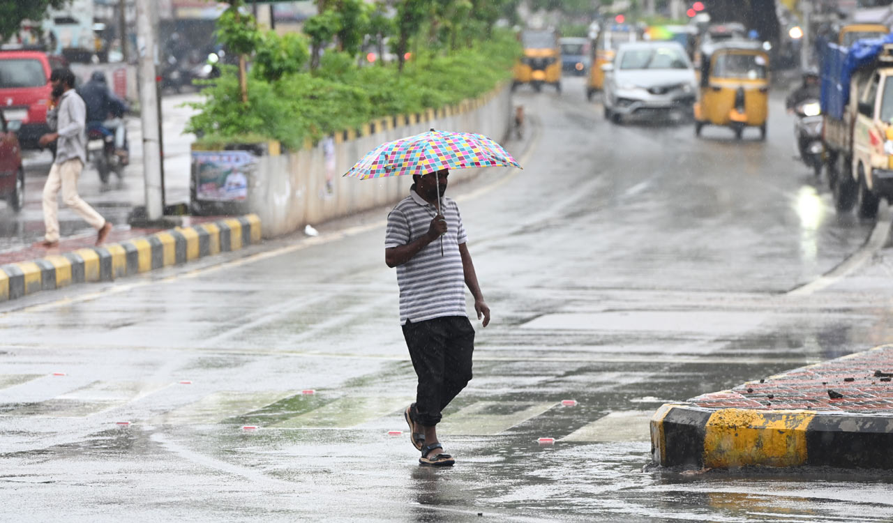 Cyclone Michaung: బలహీన పడిన మైచాంగ్ తుఫాను , హైదరాబాద్‌లో వర్షాలు తగ్గుముఖం