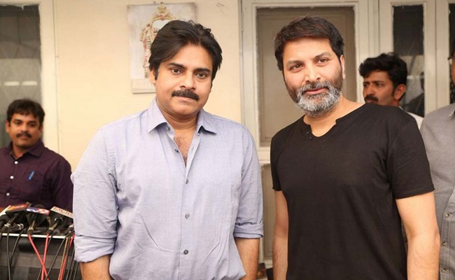 Pawan Kalyan: పవన్ తో త్రివిక్రమ్ చర్చలు అందుకేనా?