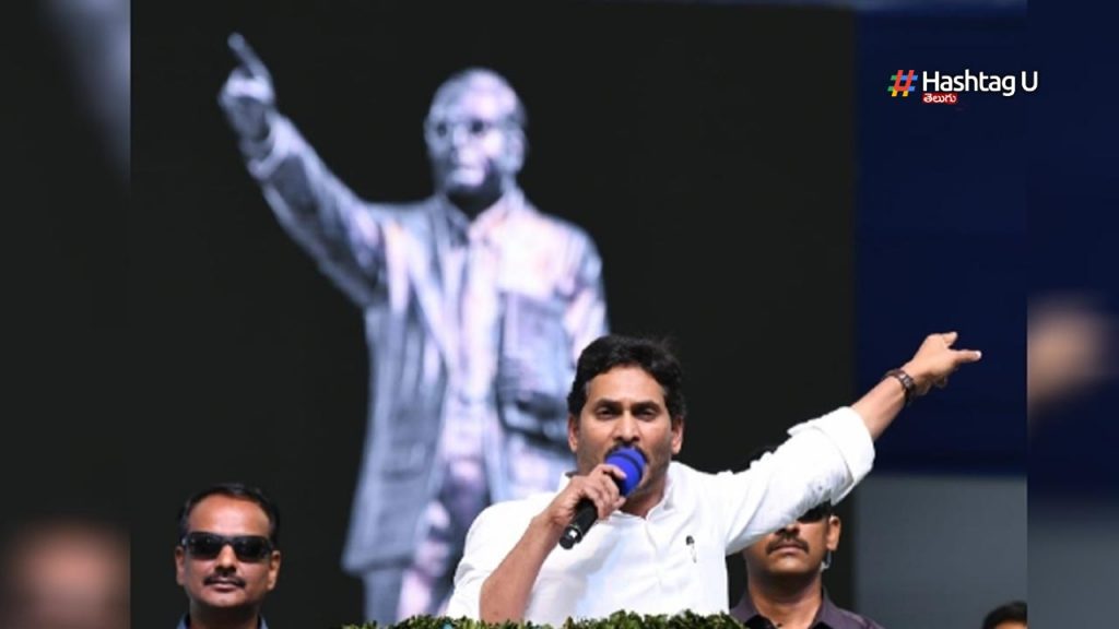 Jagan Ambedkar Statue2