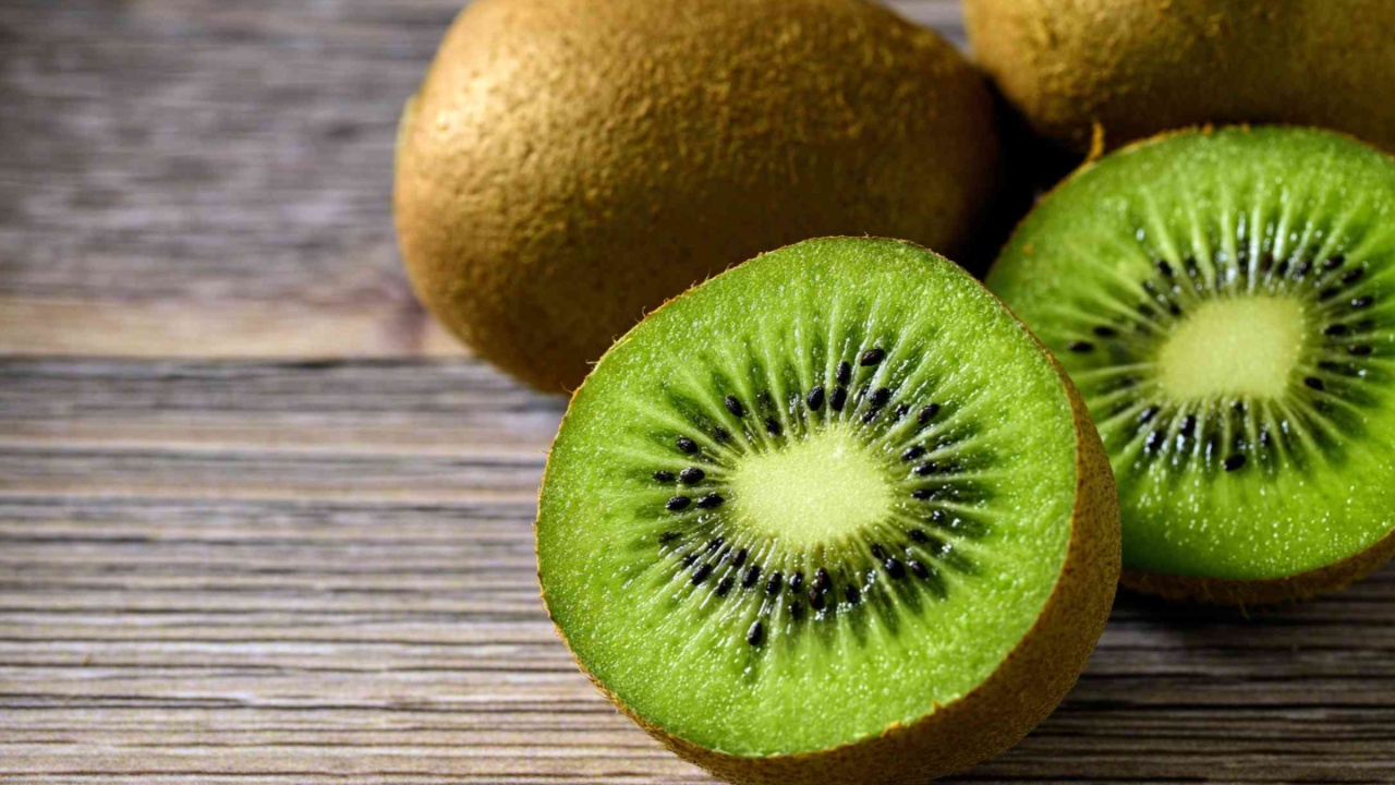 Kiwi Health Benefits: కివీ పండ్ల వల్ల కలిగే 8 అద్భుతమైన ప్రయోజనాలివే!