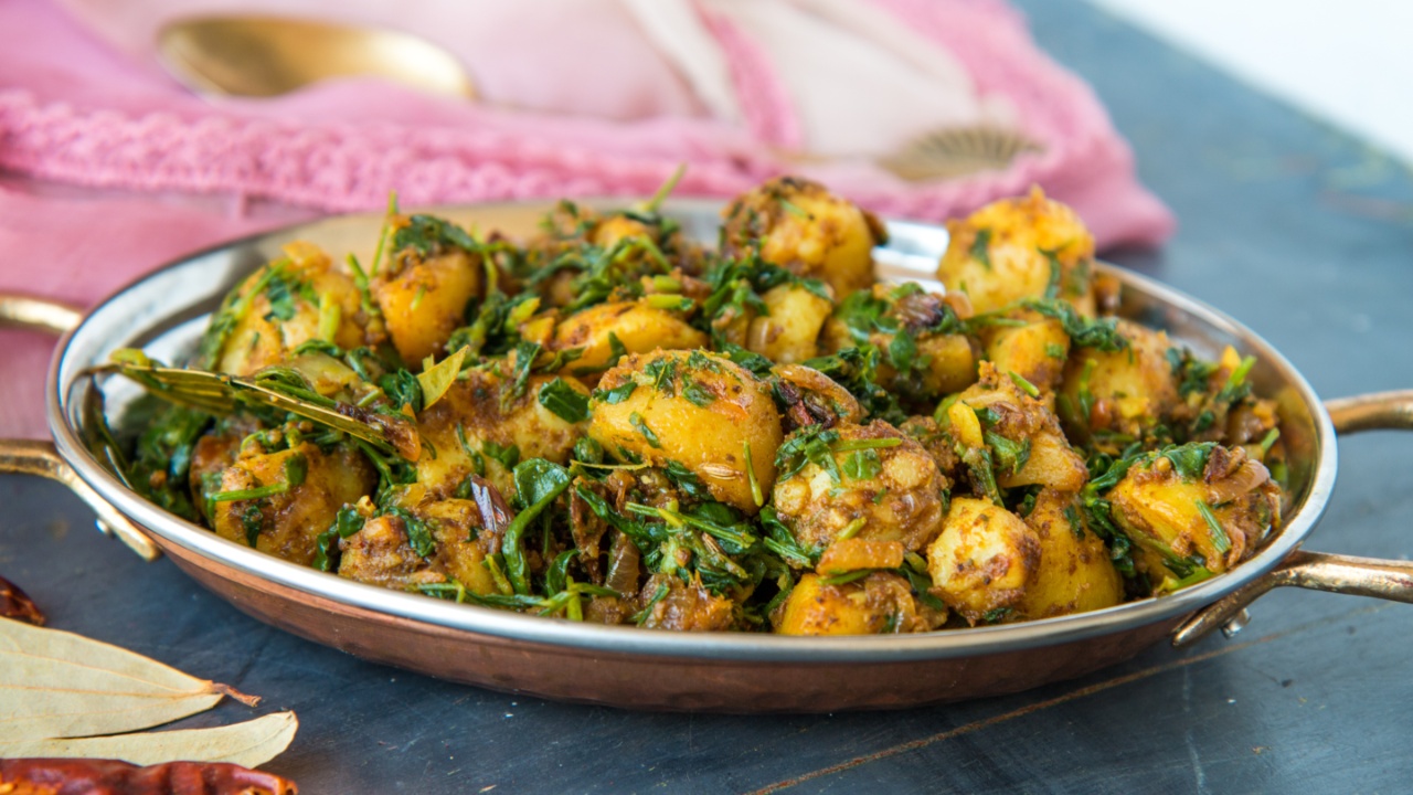 Potato Methi Curry: మెంతి ఆకులు వేసి బంగాళదుంప కూర ఇలా చేస్తే.. ప్లేట్ మొత్తం ఖాళీ అవ్వాల్సిందే?