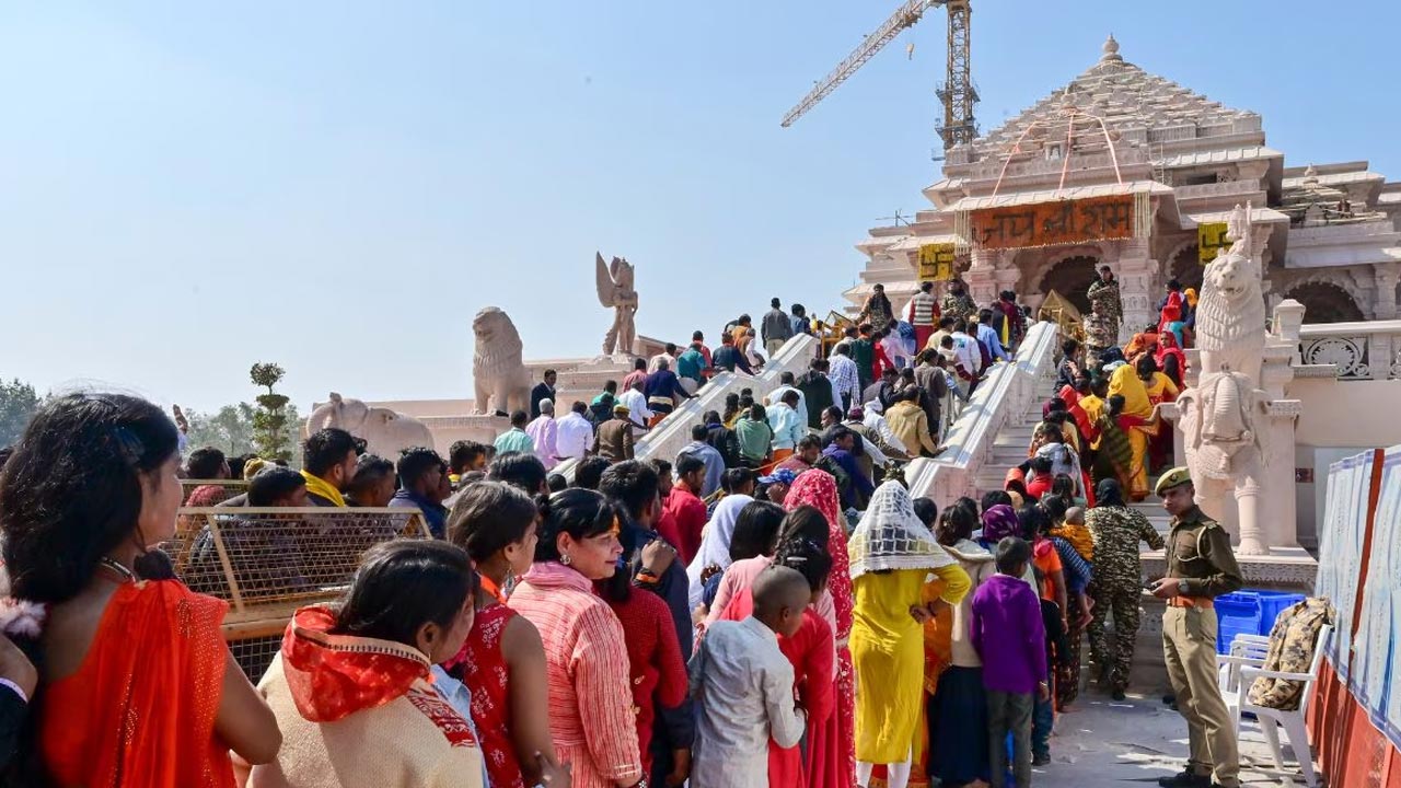 Ayodhya Ramaiah : అయోధ్య రామయ్య ద‌ర్శ‌నం కోసం రోజూ ల‌క్ష‌న్న‌ర మంది