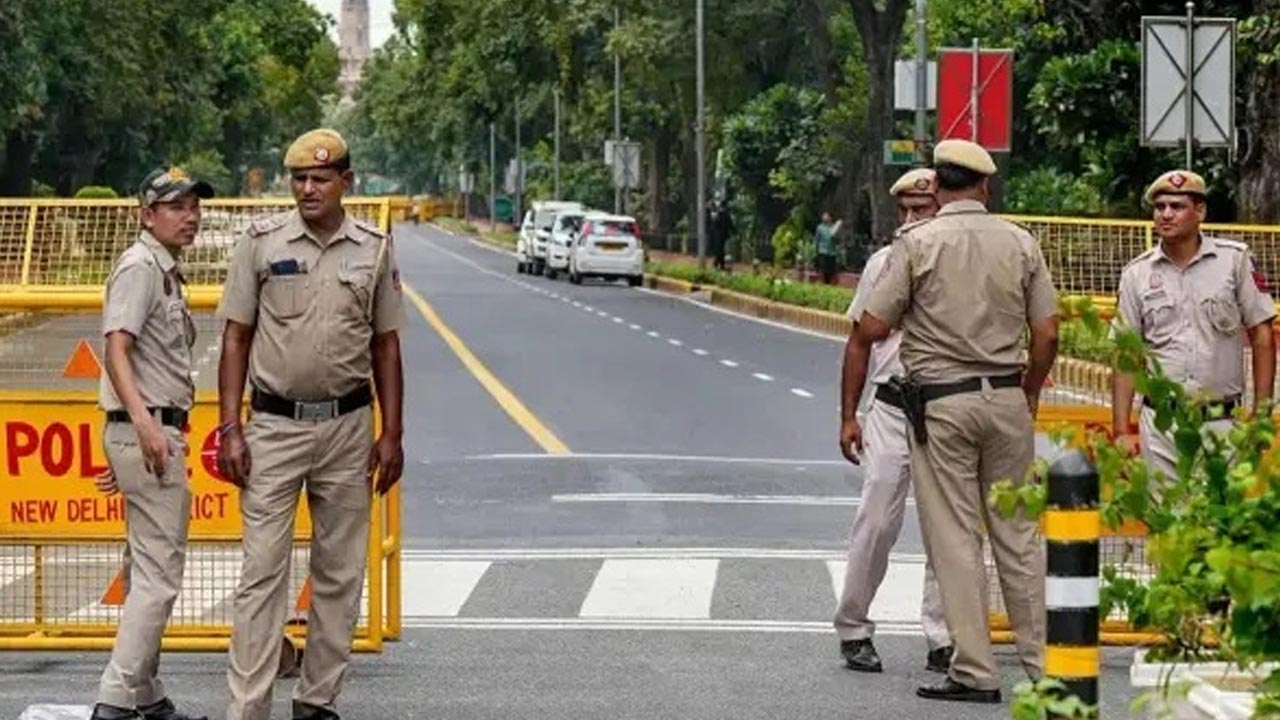 Delhi Police: రామేశ్వరం కేఫ్‌ ఘటన.. దేశ రాజధానిలో పోలీసులు హై అలర్ట్‌
