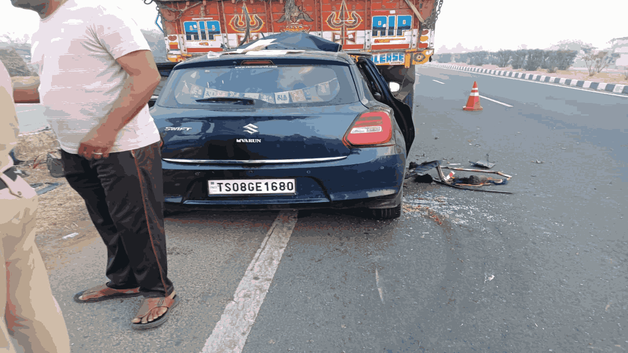 Road Accident: ఏపీలో ఘోర రోడ్డు ప్ర‌మాదం.. ఐదుగురు స్పాట్ డెడ్‌..!