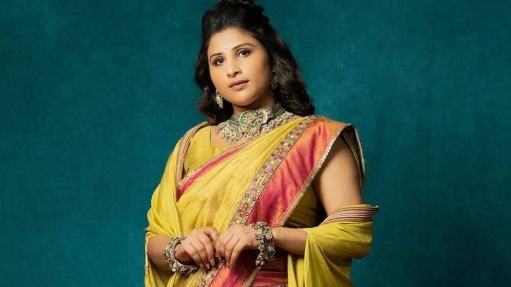 Tollywood Singer Mangli Reacts On Her Accident News Through Social Media