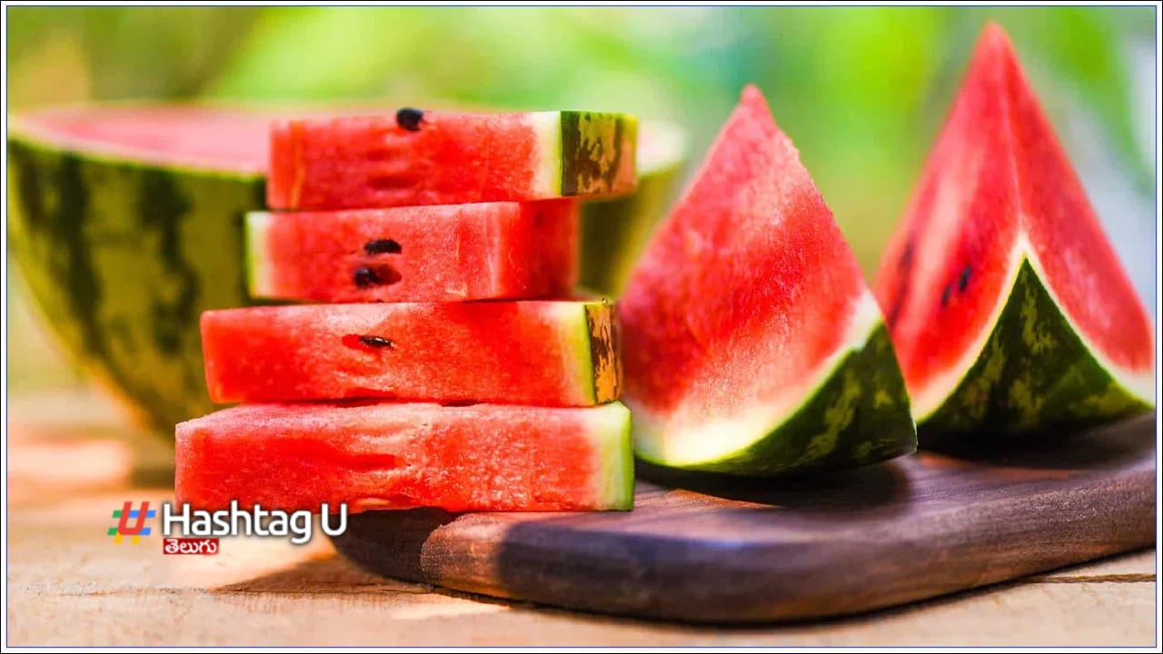 Watermelon: వేసవిలో పుచ్చకాయను తెగ తినేస్తున్నారా.. అయితే జాగ్రత్త!