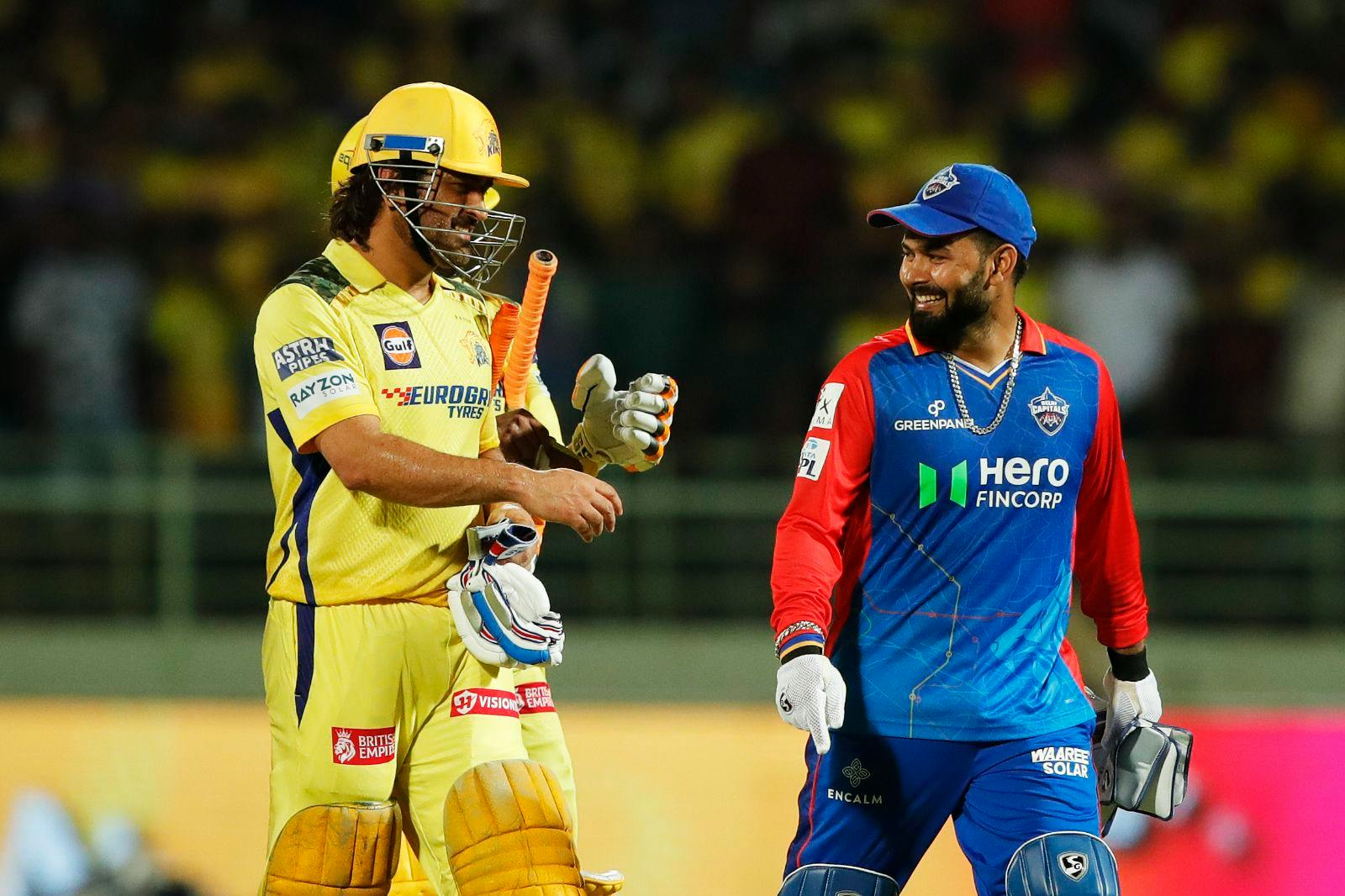 DC Vs CSK: 16 బంతుల్లో 37 పరుగులు, ధోనీ ఫ్యాన్స్ ఫుల్ ఖుషీ