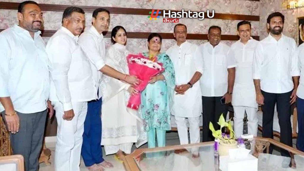 Gutha Amith Reddy joined Congress