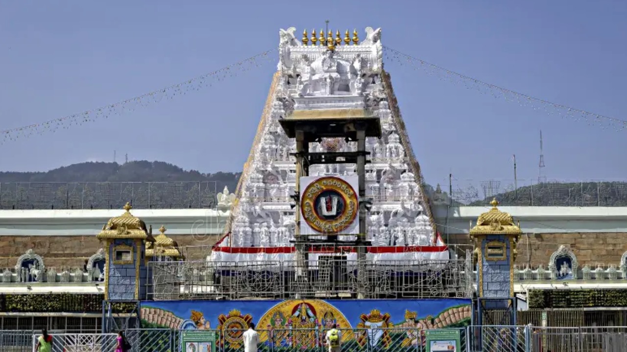 TTD: గోవిందరాజస్వామివారి ఆలయంలో ఘనంగా కోయిల్‌ ఆళ్వార్‌ తిరుమంజనం