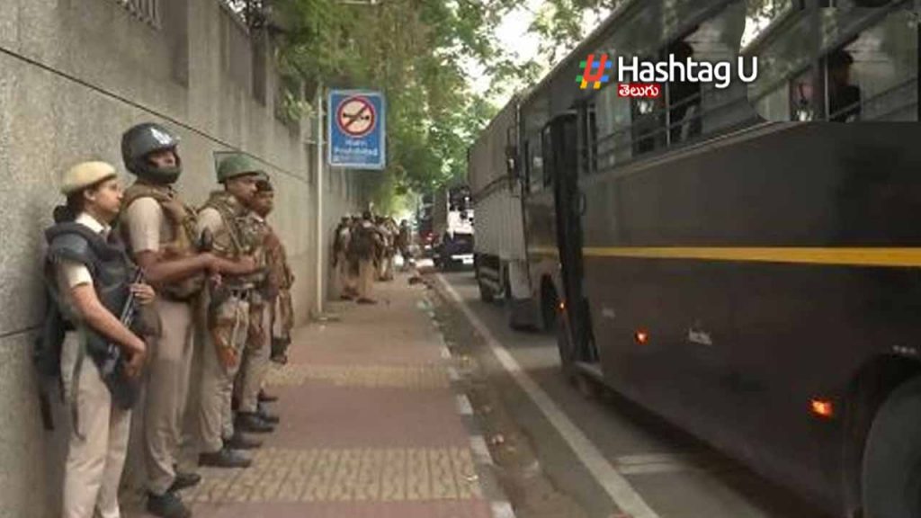 Bomb threats..Security mock drills in many parts of the Delhi