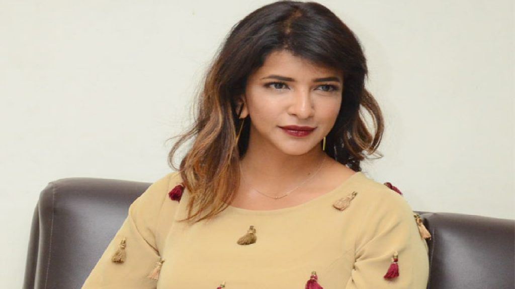 Manchu Lakshmi Viral Comments About Hyderabad Voters