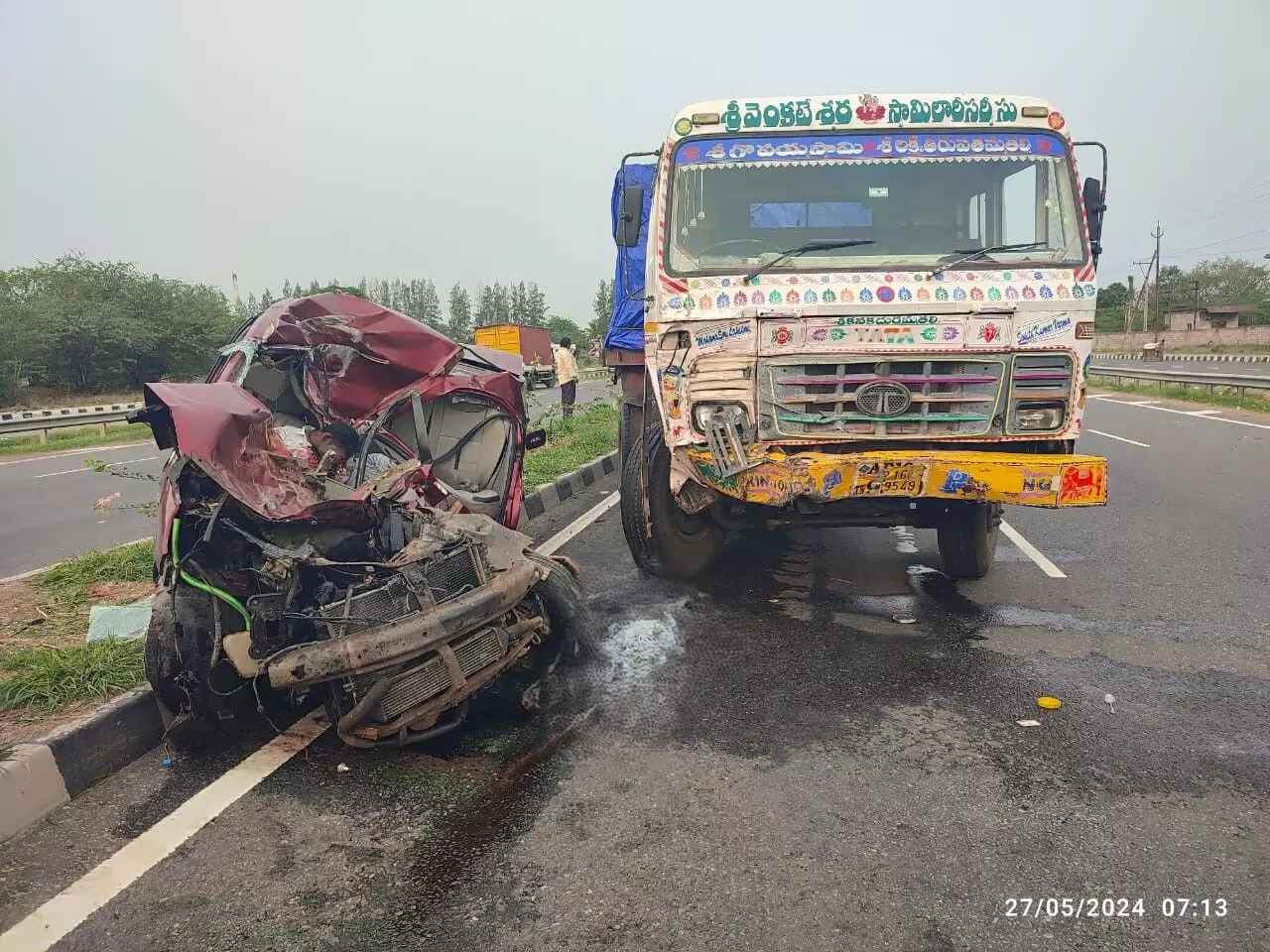 Road Accidents: రోడ్డు ప్రమాదంలో తెలంగాణ జిల్లా కోర్టు జడ్జి మృతి