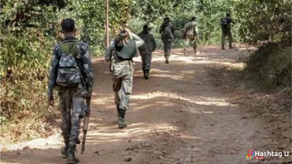 8 Maoists Encounter