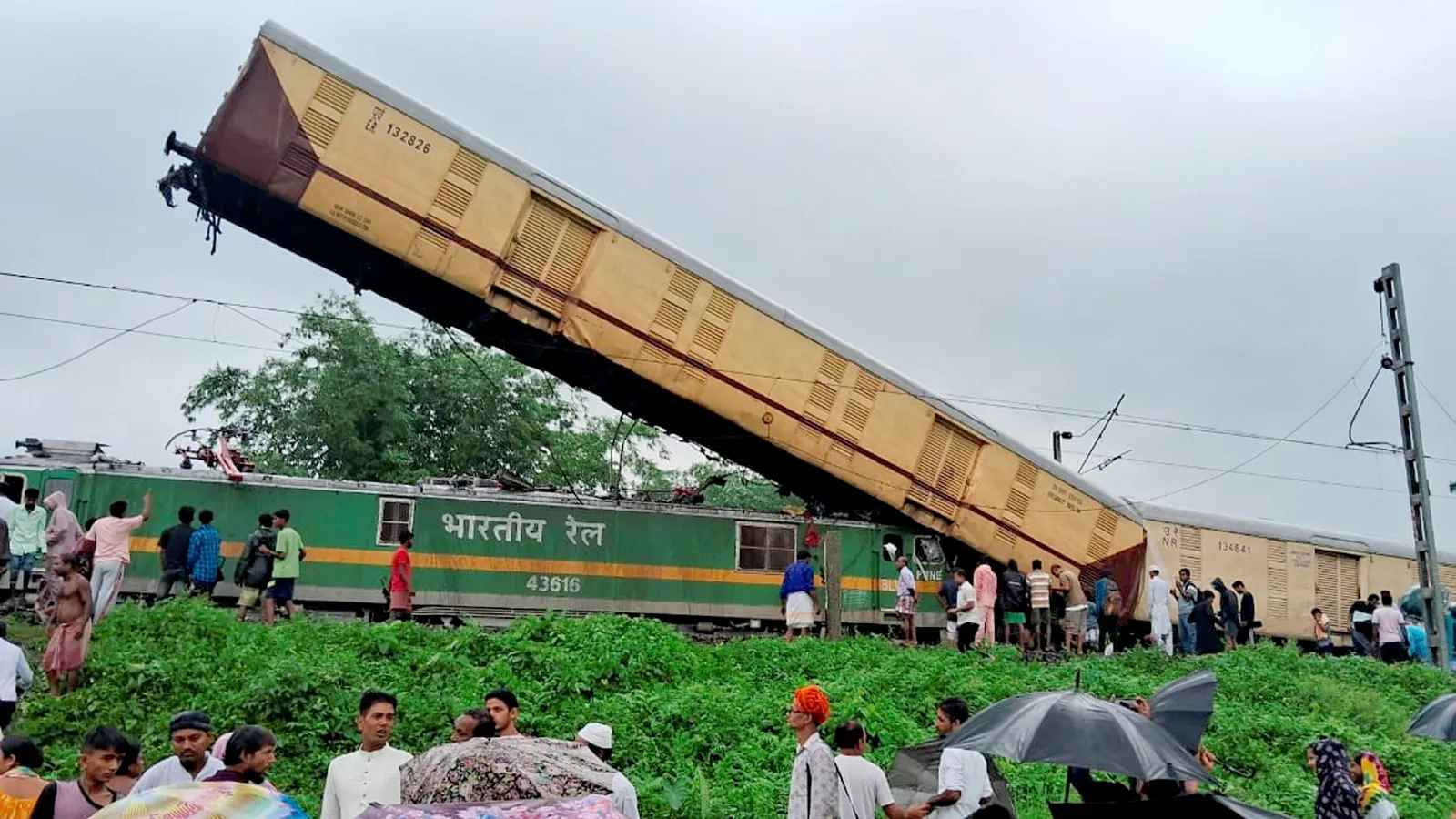 Kanchenjunga Express Crash: కాంచన్‌జంగా ఎక్స్‌ప్రెస్ ప్రమాదంపై రాష్ట్రపతి, ప్రధాని మోదీ సంతాపం