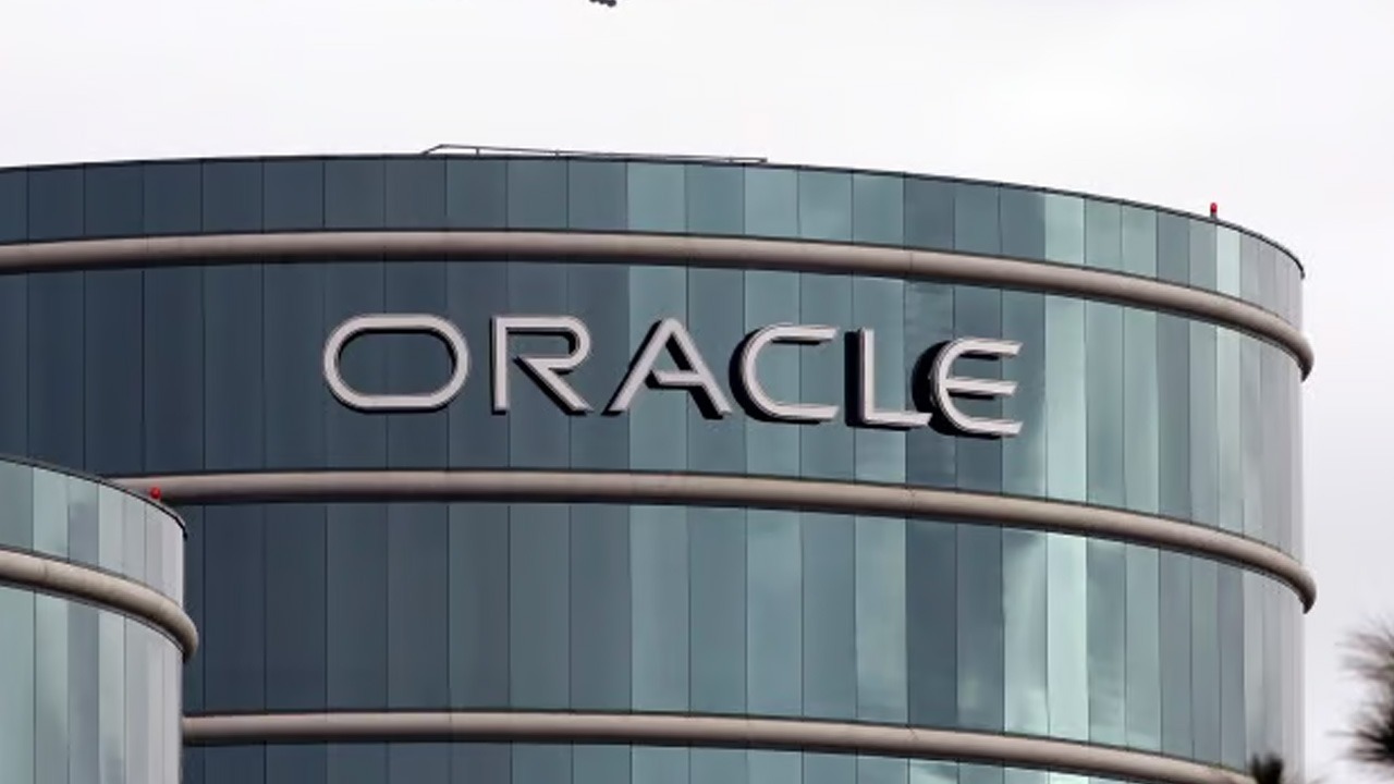 Oracle : 2లక్షల విద్యార్థులకు క్లౌడ్, AI టెక్‌లో శిక్షణనిస్తున్న ఓరాకిల్‌