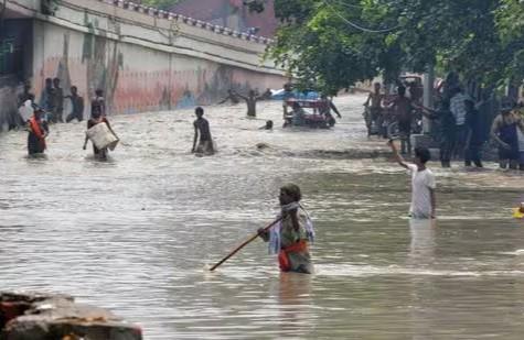Delhi Rains: ఢిల్లీలో విషాదం మిగిల్చిన వర్షాలు.. ఇద్దరు చిన్నారులు మృతి