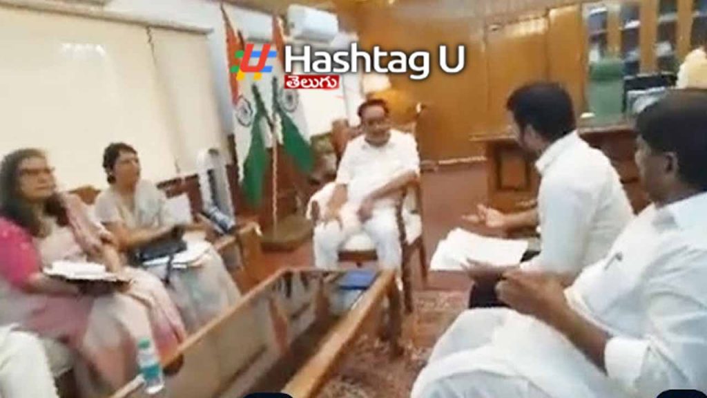CM Revanth Reddy meeting with Jal Shakti Minister