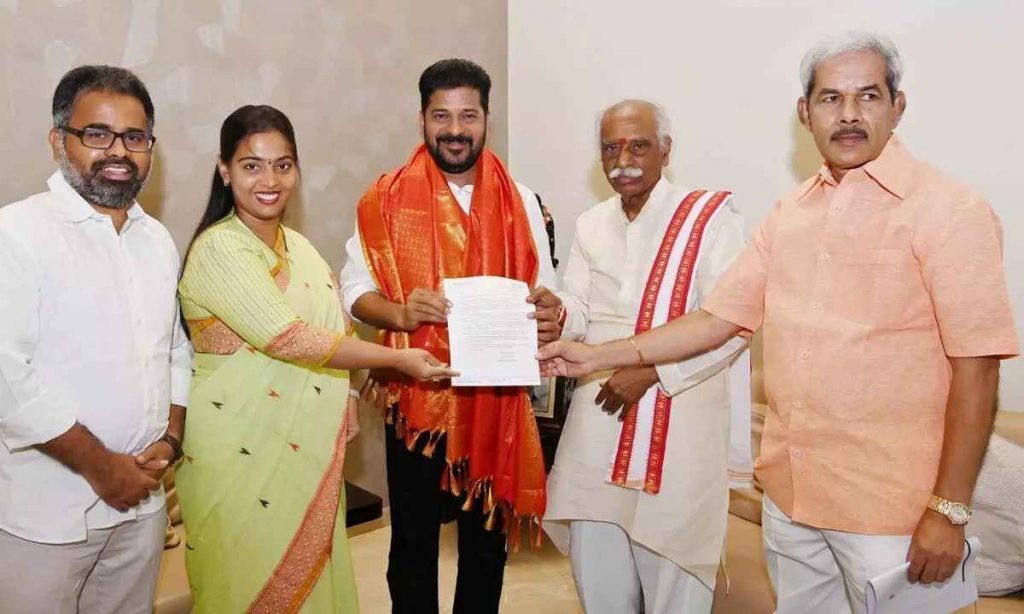 Bandaru Dattatreya CM Revanth Reddy