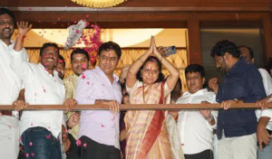 MLC Kavitha Live