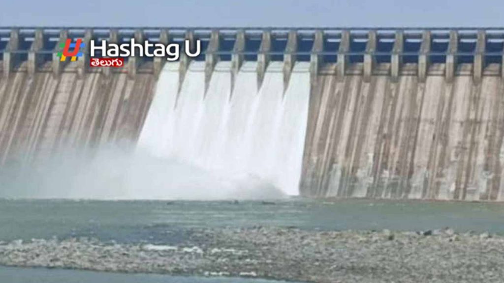 Opened Nagarjunasagar Dam 6 gates