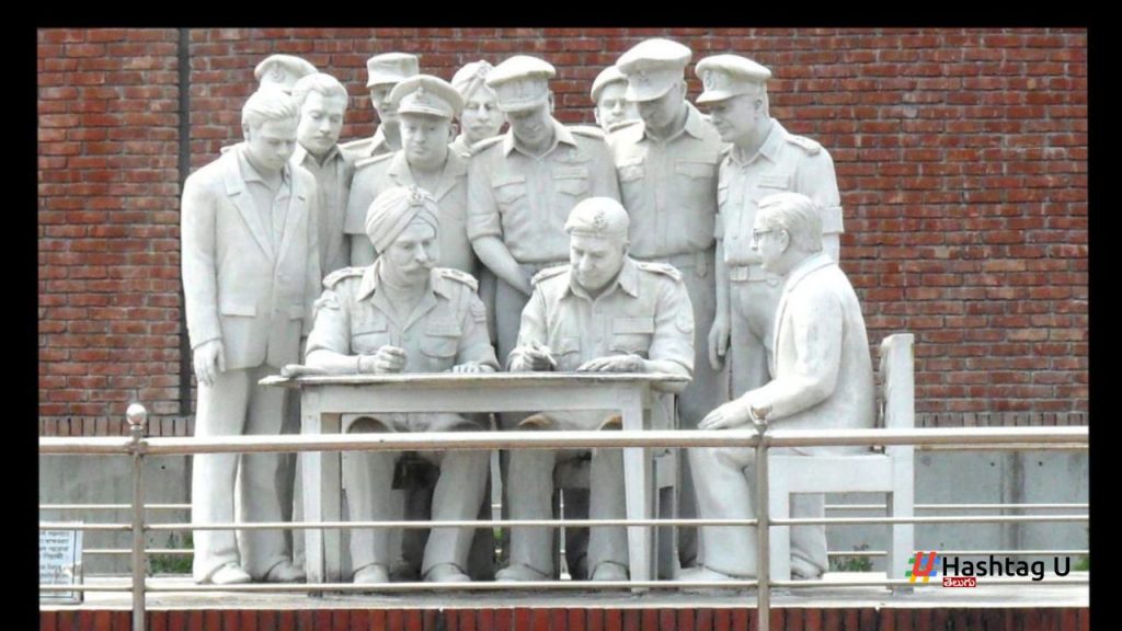 Pakistan Armys 1971 Surrender Iconic Statue Vandalised