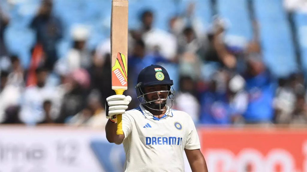 Sarfaraz Khan Hits Five Fours